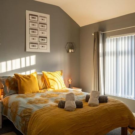 Vibrant City Centre Townhouse With Free Parking Rare Outdoor Patio Belfast Exteriér fotografie