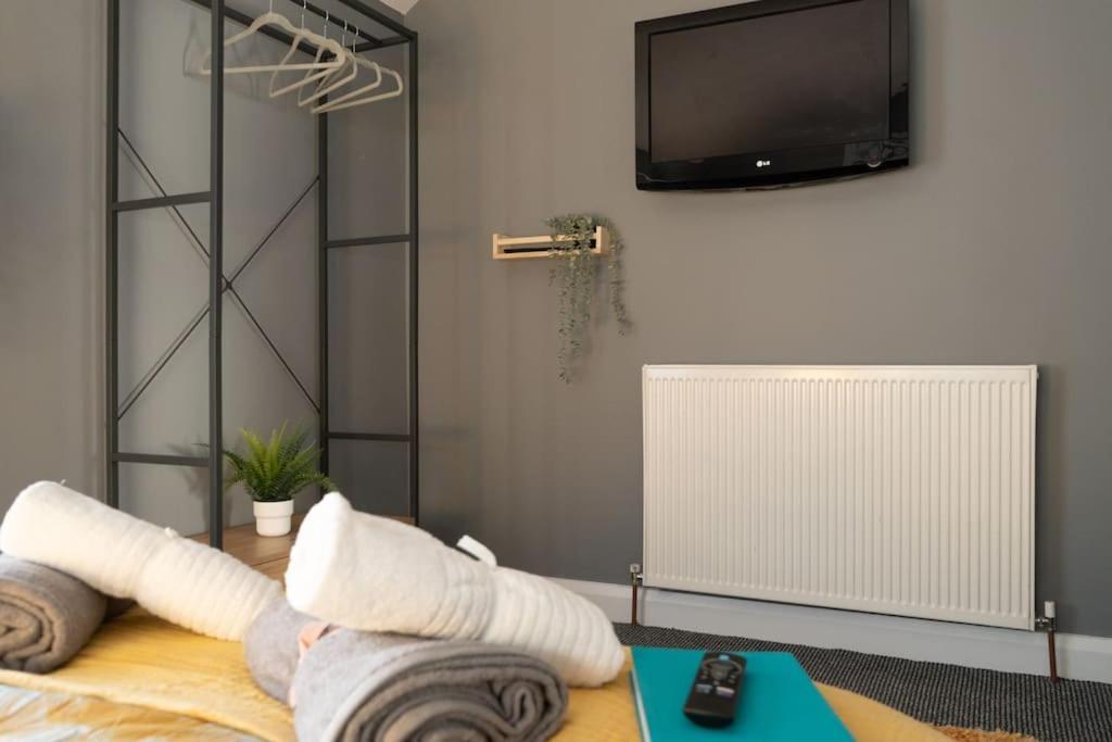 Vibrant City Centre Townhouse With Free Parking Rare Outdoor Patio Belfast Exteriér fotografie