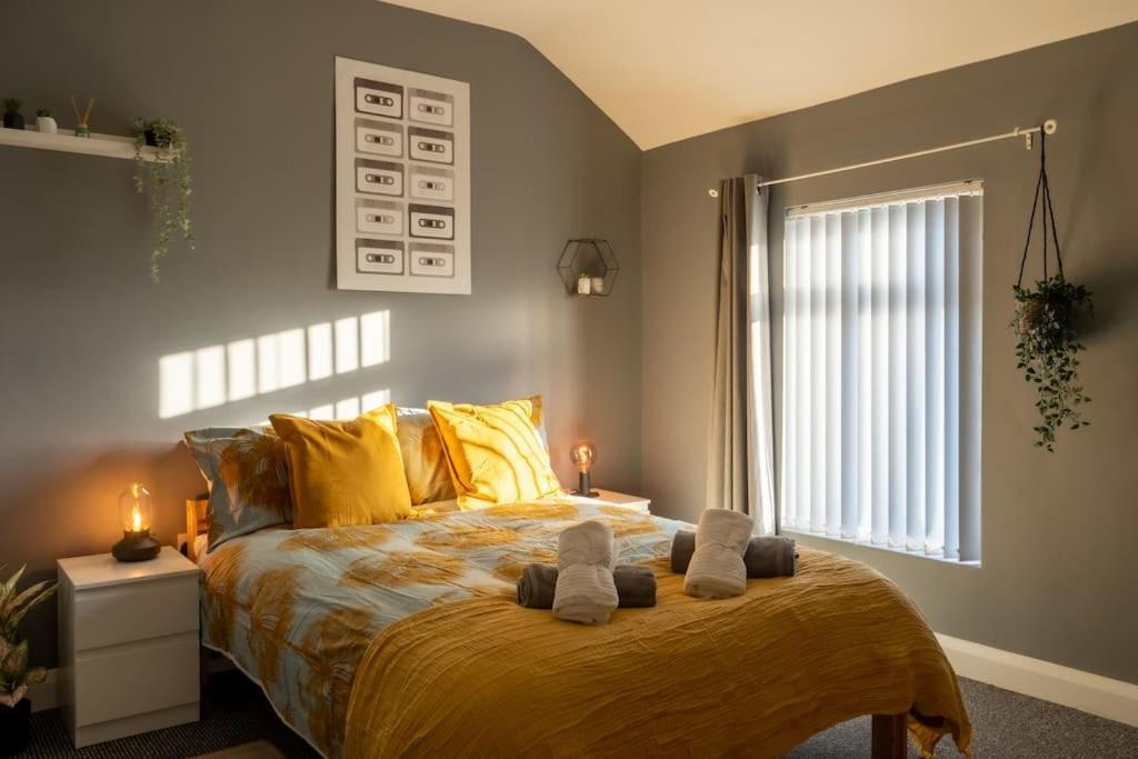 Vibrant City Centre Townhouse With Free Parking Rare Outdoor Patio Belfast Exteriér fotografie